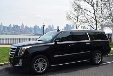 Cadillac Escalade - Bold Luxury - Seats 5