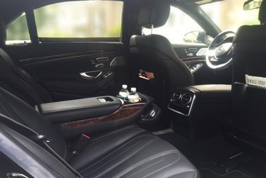 Mercedes - Stylish & Sophisticated - Seats 3