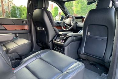 Navigator - Class & Comfort - Seats 5